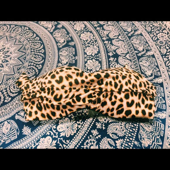 PINK VS cheetah bathing suit top - Picture 3 of 4